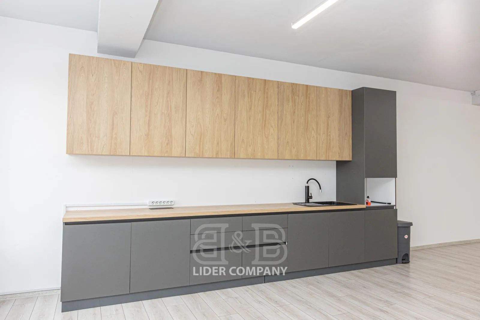 Commercial space, 750 m² — Image 2