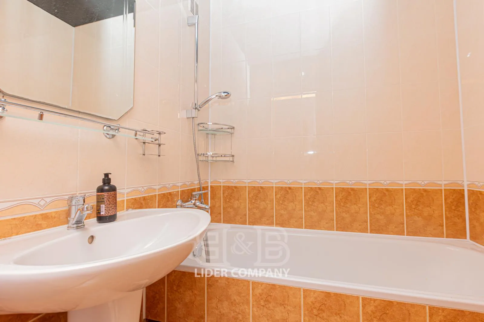 3-camere apartament, 70 m² — Imagine 4