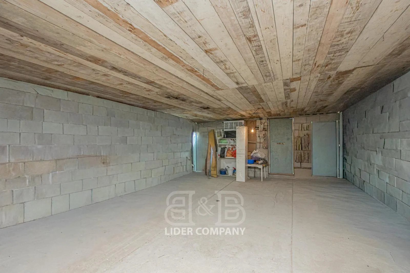 3-этажный дом, 6 комнат, 350 м² — Изображение 4