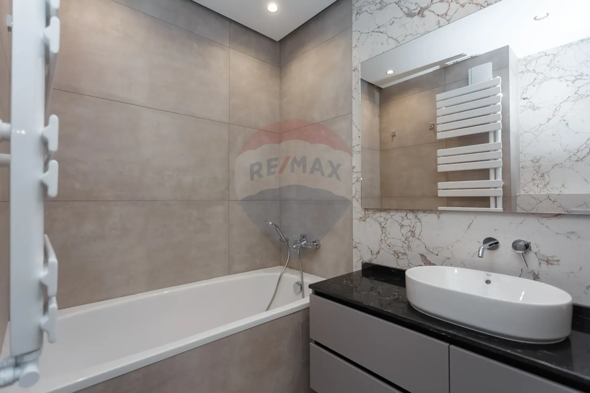 2-bedroom apartment, 128 m² — Image 18