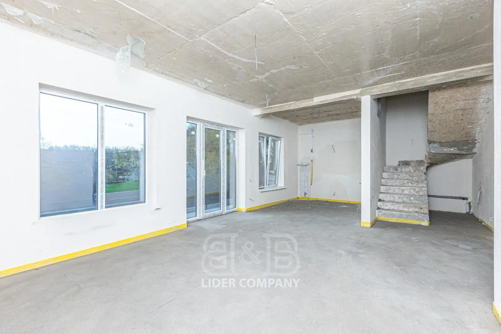 2-этажный дом, 4 комнаты, 170 м² — Изображение 2