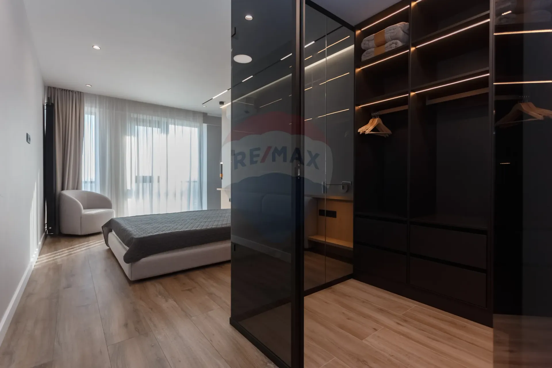 2-bedroom apartment, 128 m² — Image 14
