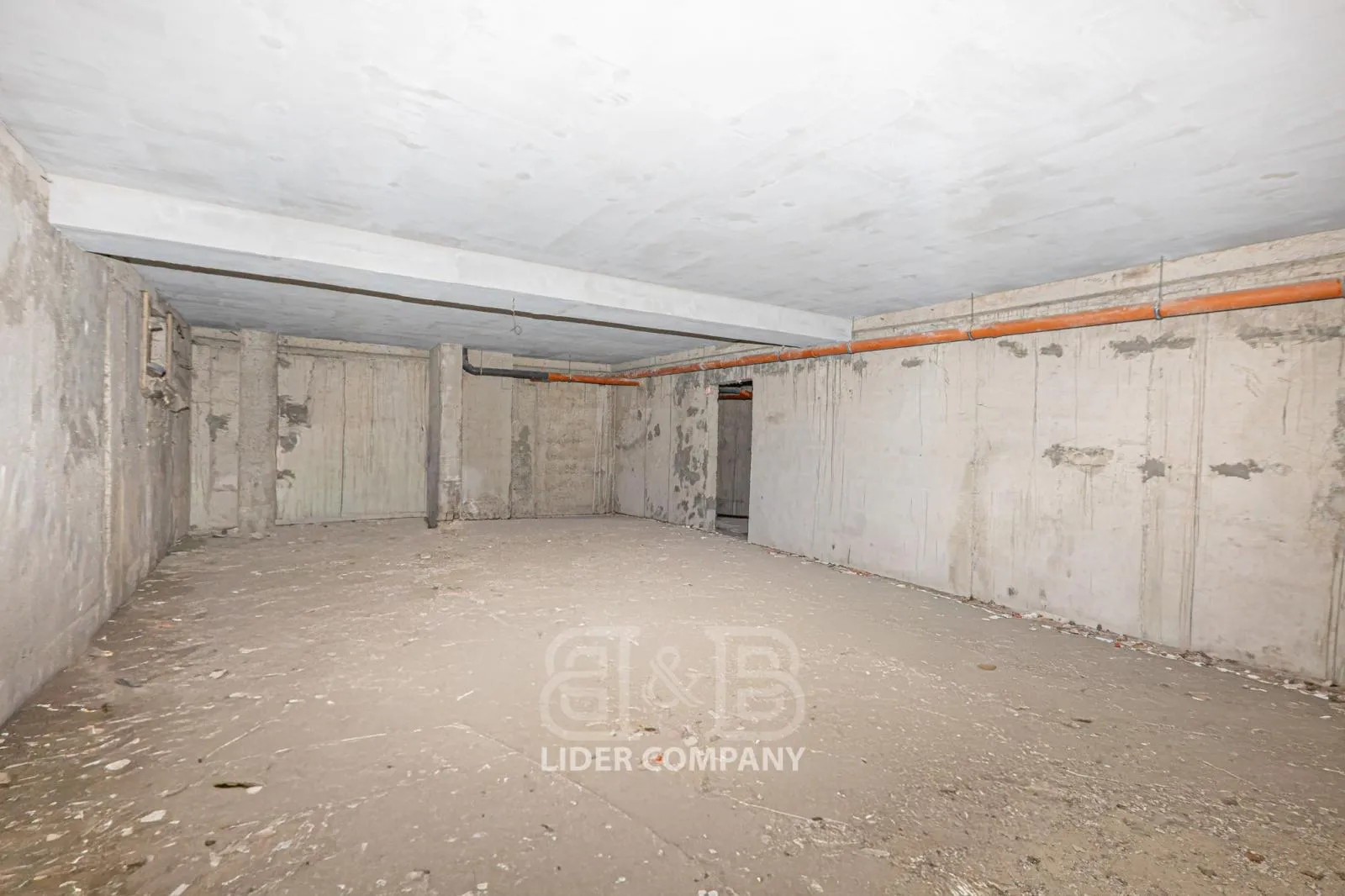 Spațiu comercial, 306 m² — Imagine 1