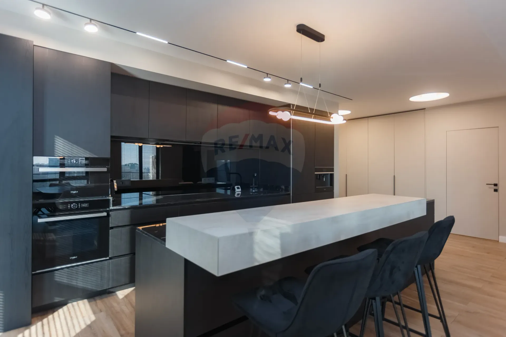 2-bedroom apartment, 128 m² — Image 2