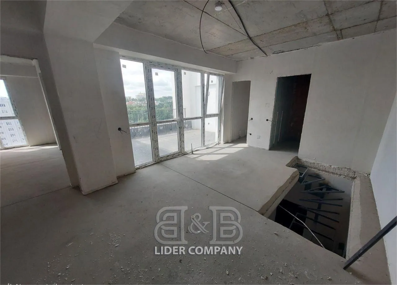 3-camere apartament, 108 m² — Imagine 1