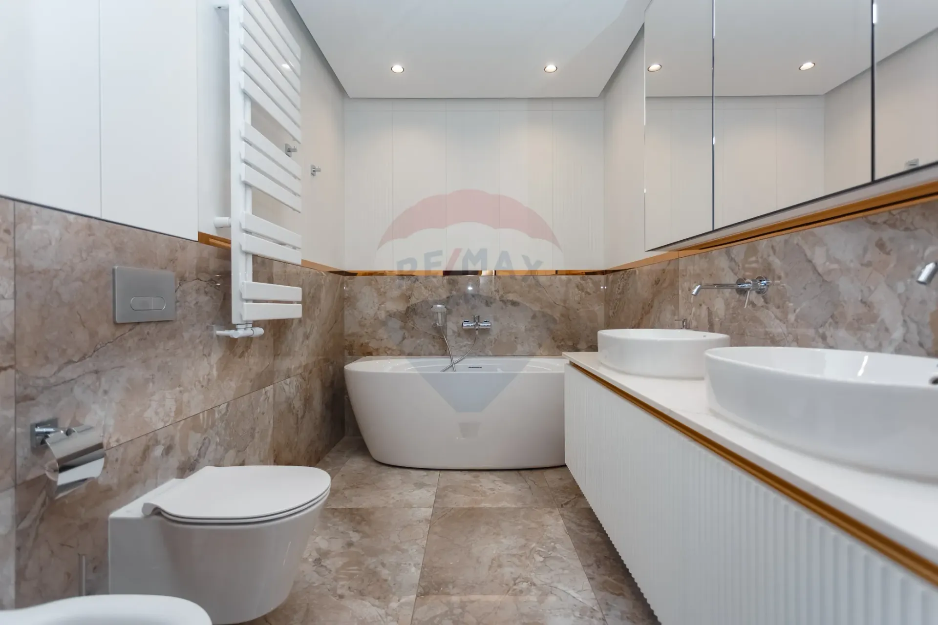 3-bedroom apartment, 141.8 m² — Image 4