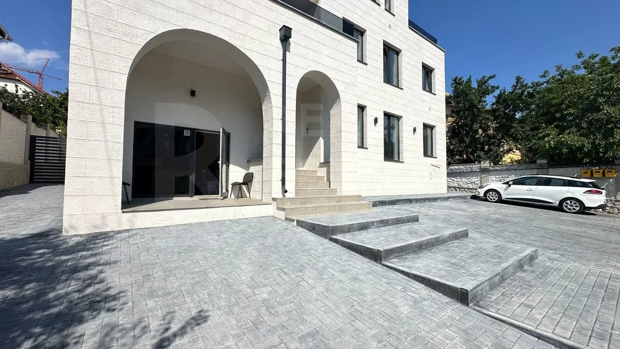 5-camere apartament, 150 m² — Imagine 1