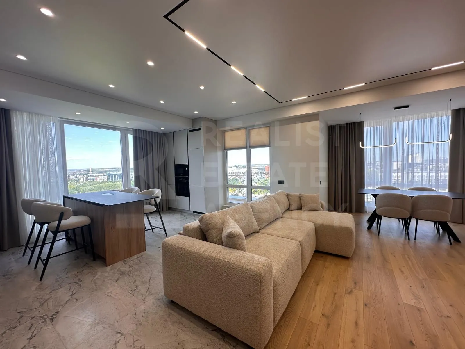4-комнатная квартира, 130 м² — Изображение 1