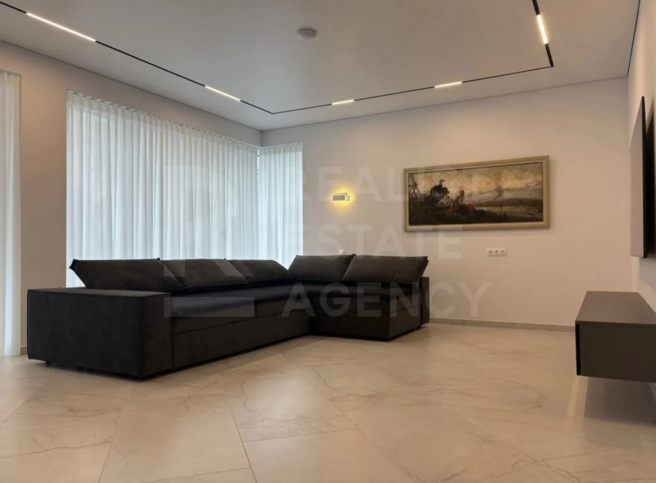 5-этажный дом, 4 комнаты, 380 м² — Изображение 3