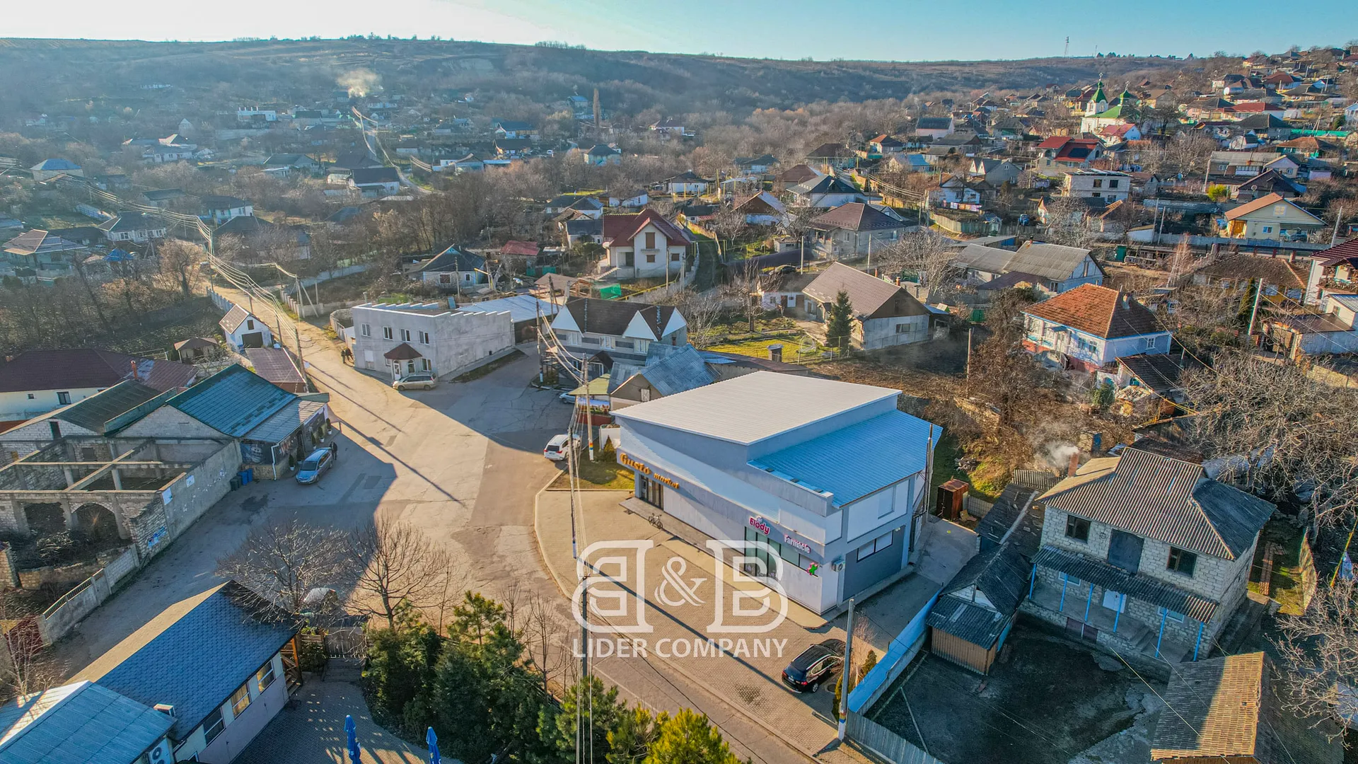 Spațiu comercial, 277 m² — Imagine 1