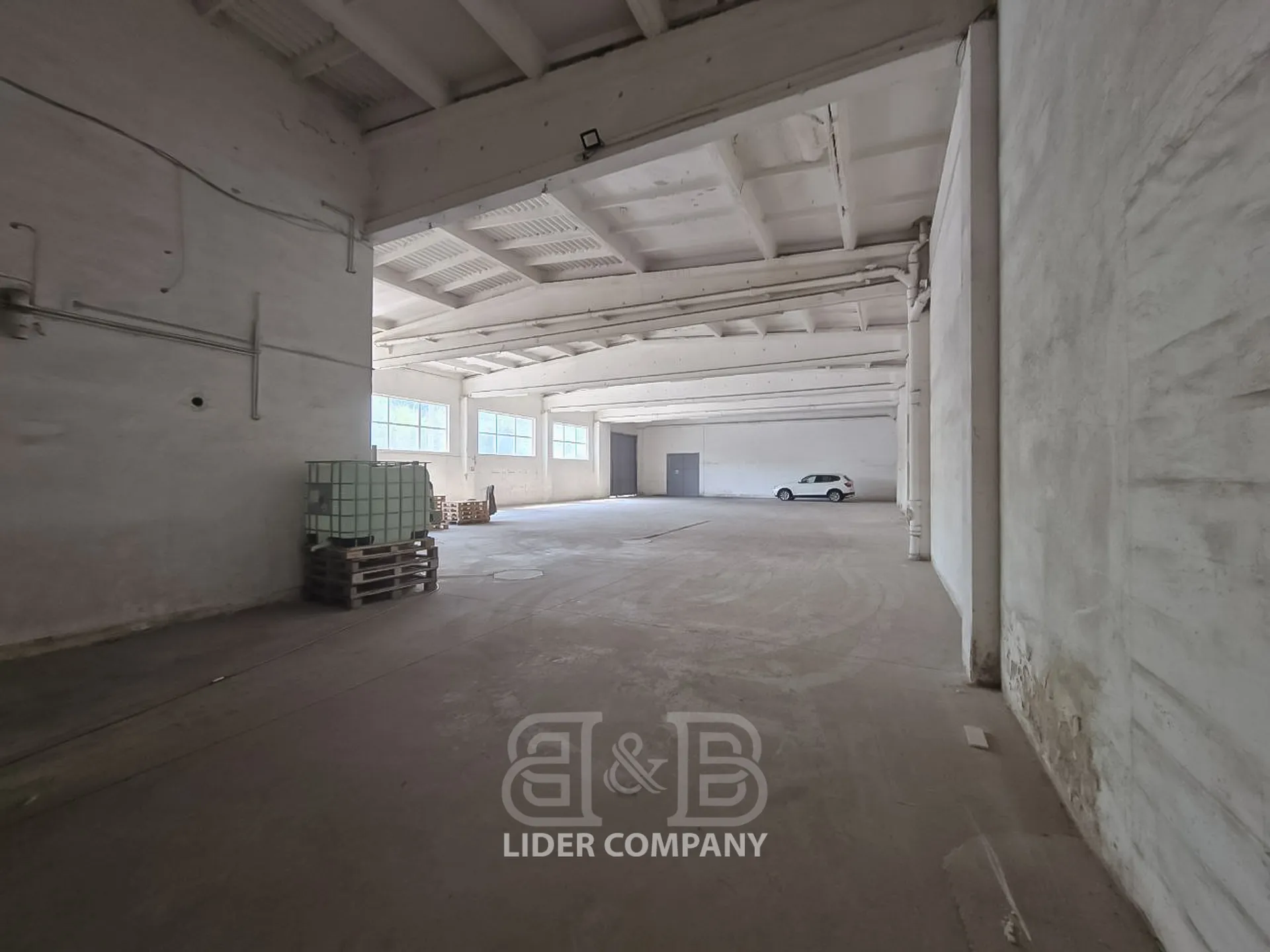 Spațiu comercial, 1 000 m² — Imagine 3