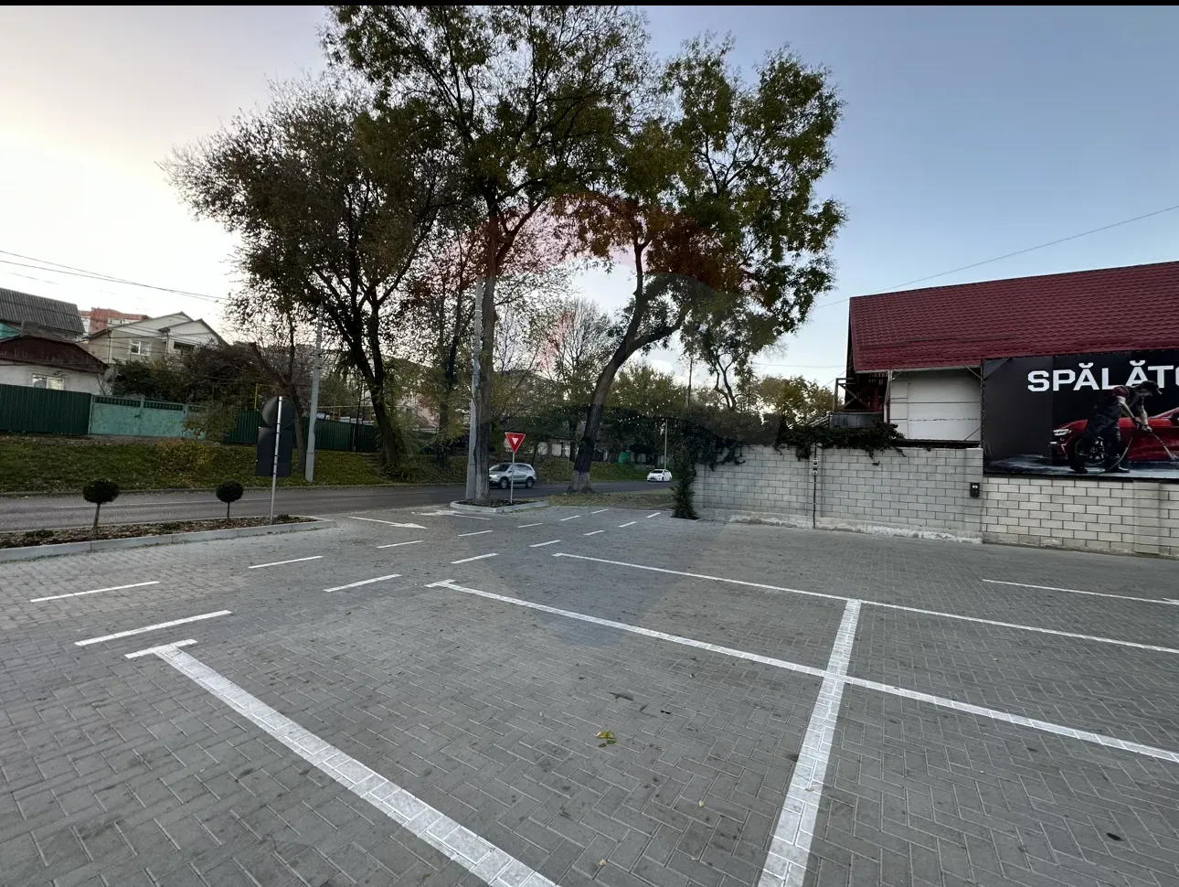 Trade space, 700 m² — Image 2