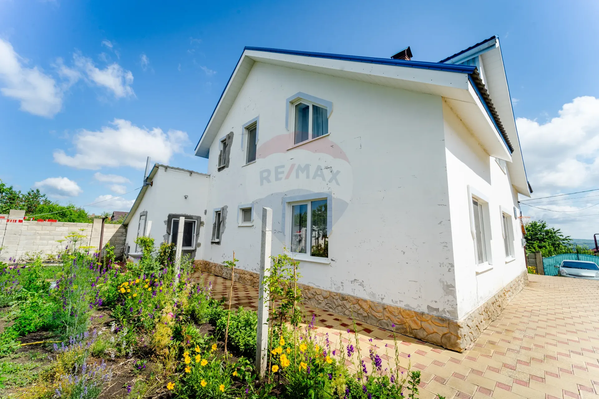 2-floor house, 223.9 m² — Image 1