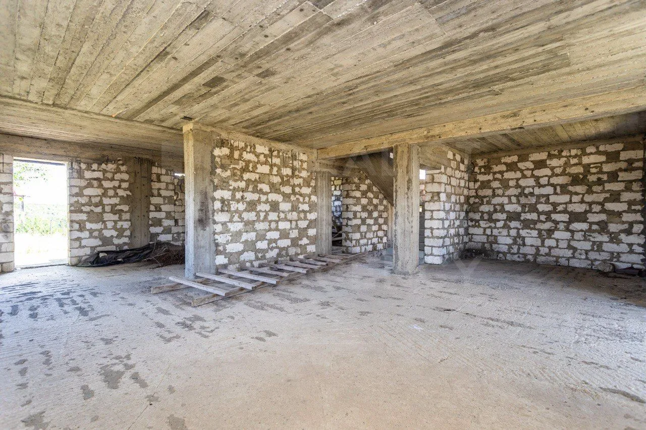 2-этажный дом, 5 комнат, 266 м² — Изображение 2