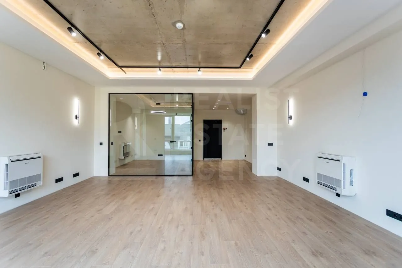 1-bedroom office, 57 m² — Image 2