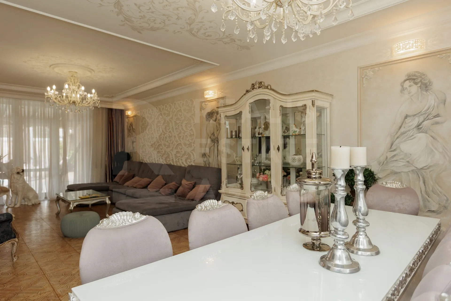 3-этажный дом, 5 комнат, 230 м² — Изображение 3