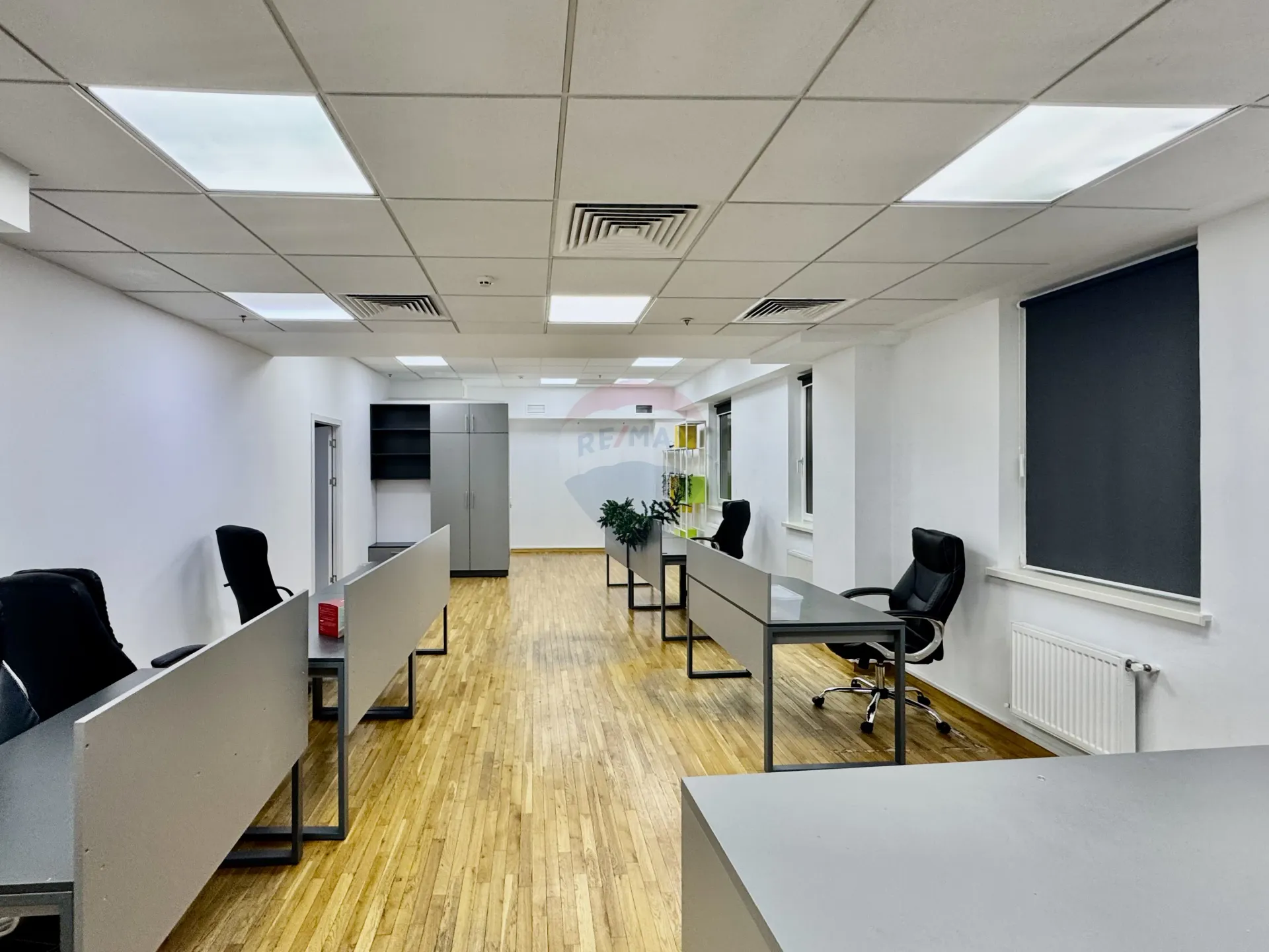 1-bedroom office, 229 m² — Image 1