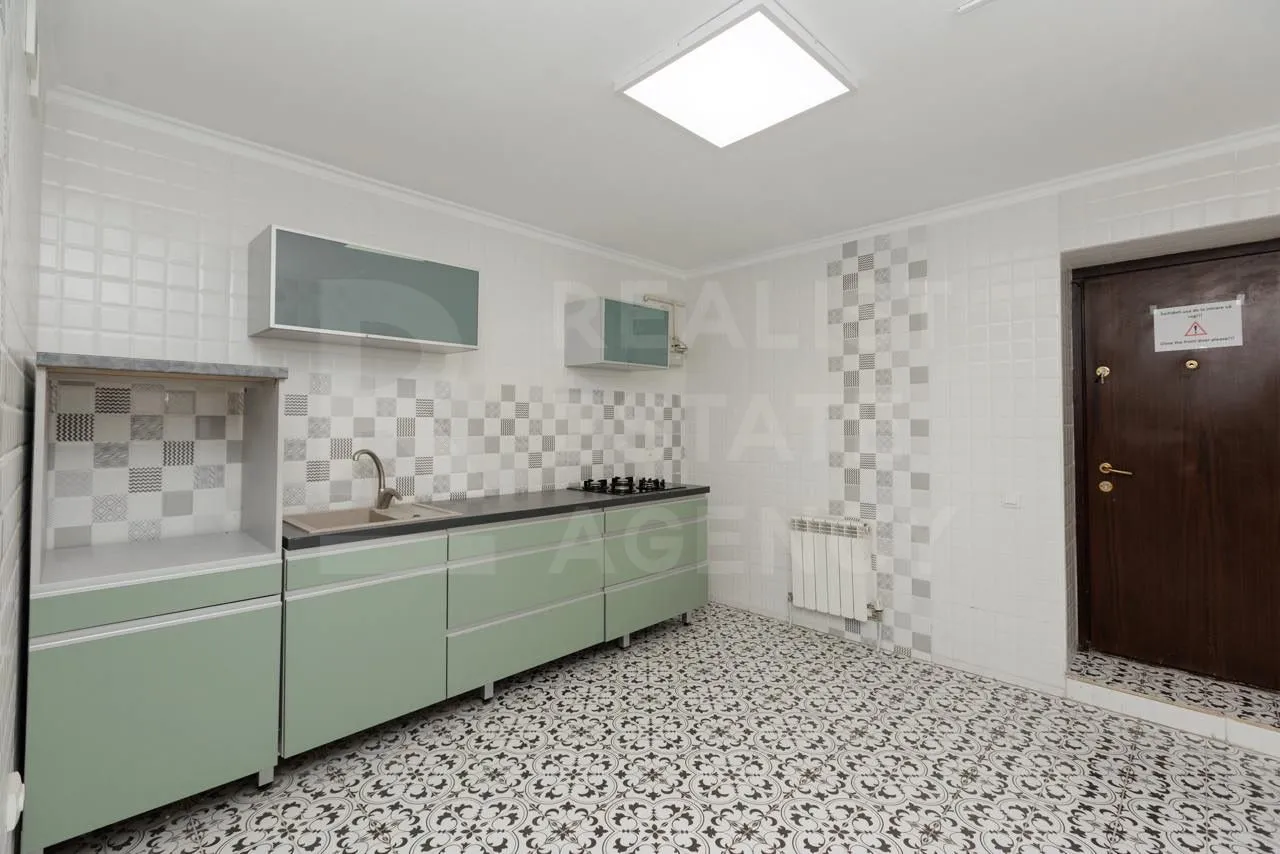 15-camere birou, 520 m² — Imagine 2