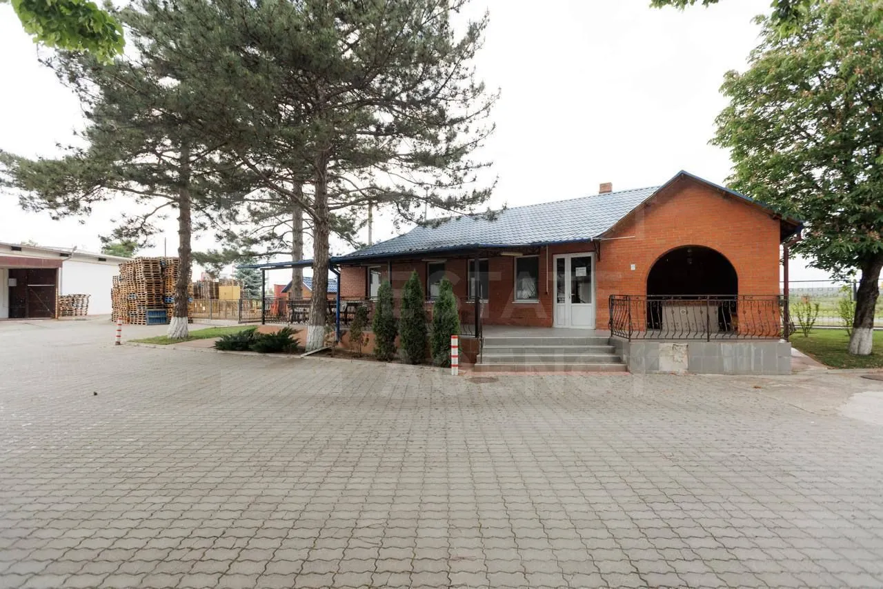 Depozit, 1 340 m² — Imagine 1