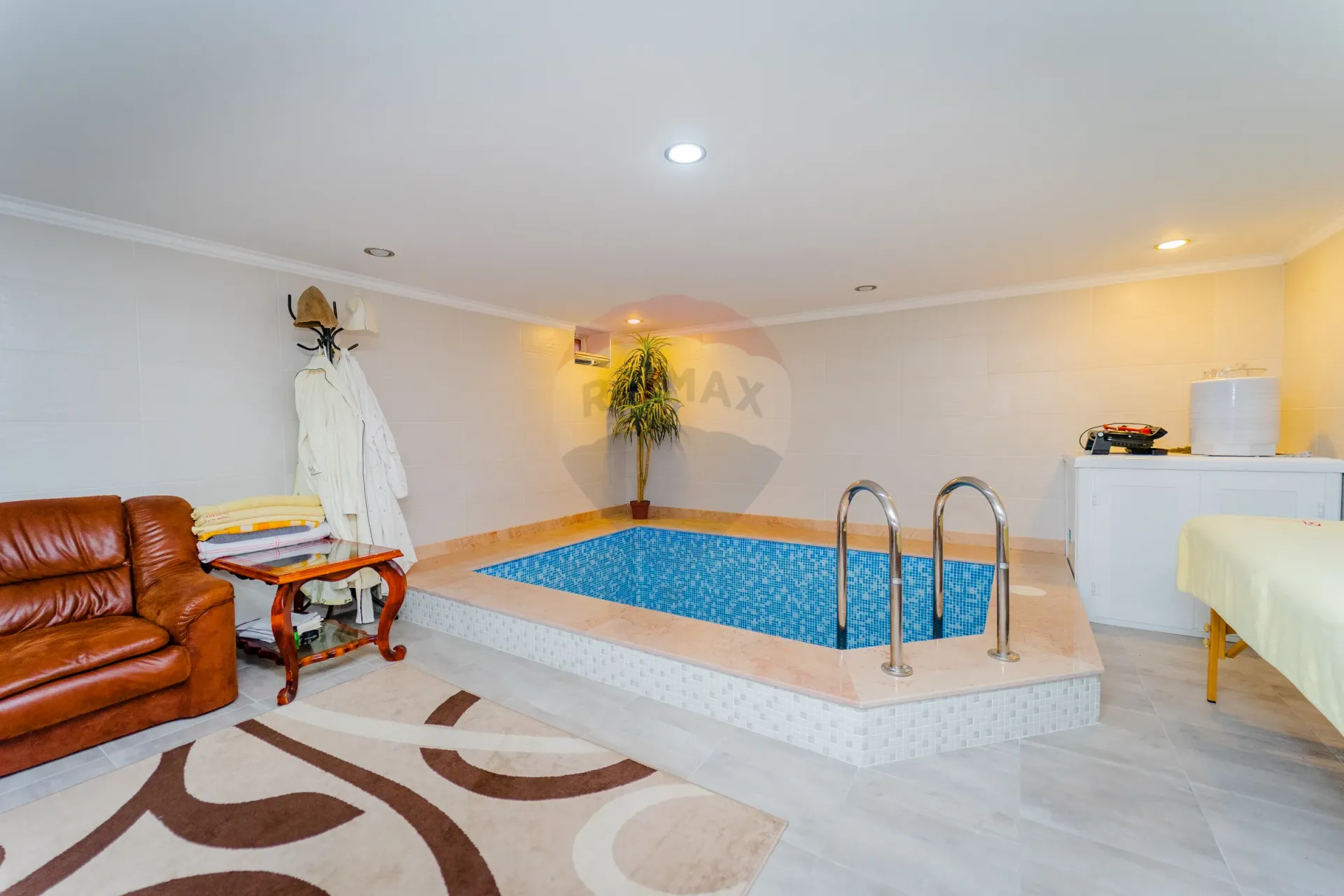 3-floor house, 270 m² — Image 11