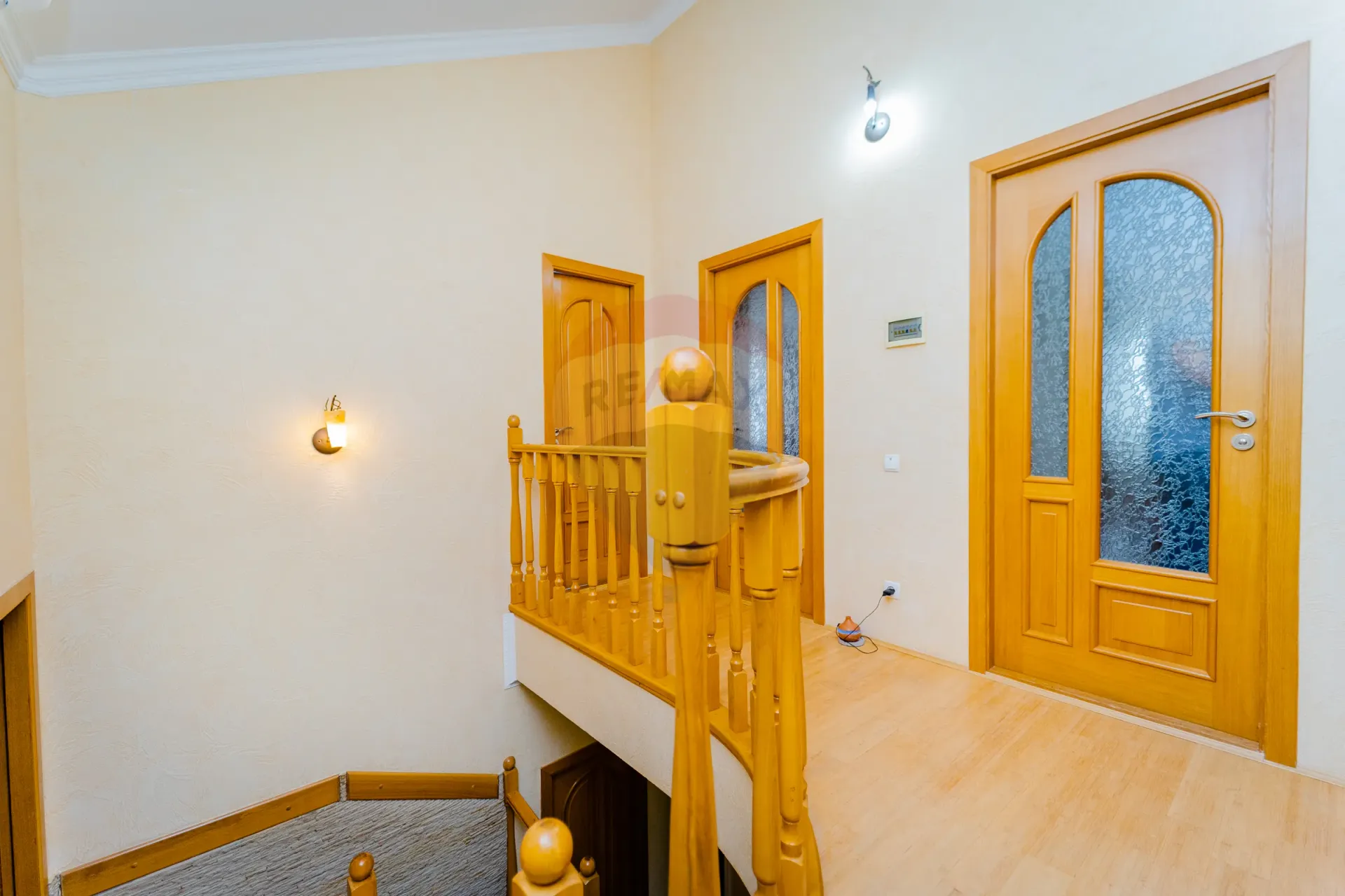 3-floor house, 270 m² — Image 9