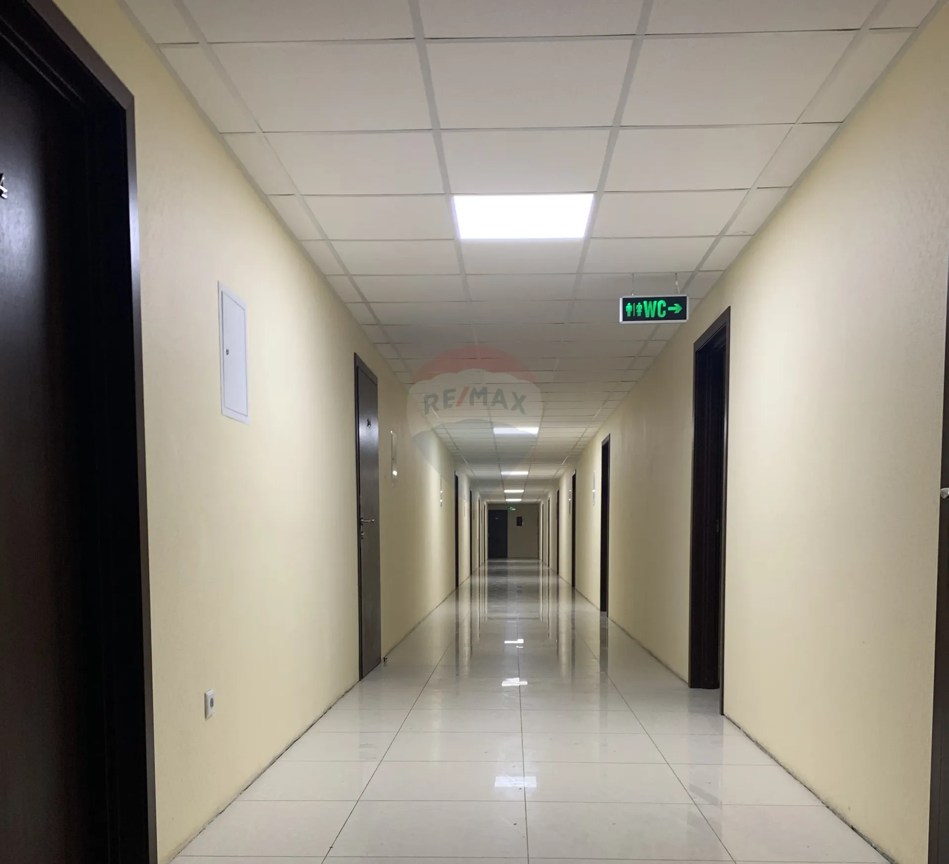 Free-purpose property, 650 m² — Image 4