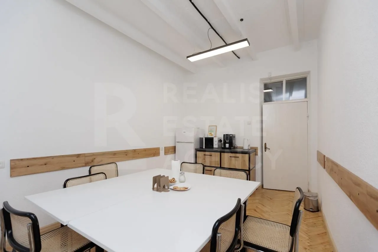 Spațiu comercial, 1 380 m² — Imagine 3