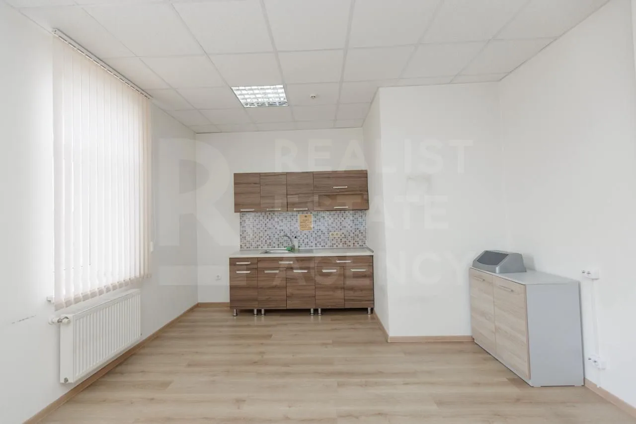 3-camere birou, 305 m² — Imagine 2