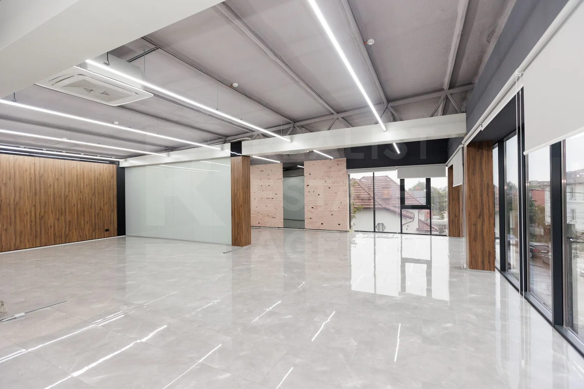 Торговое помещение, 262 м² — Изображение 2