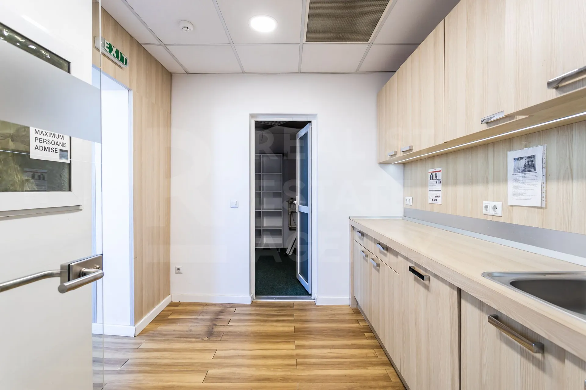 12-комнатный офис, 608.9 м² — Изображение 2