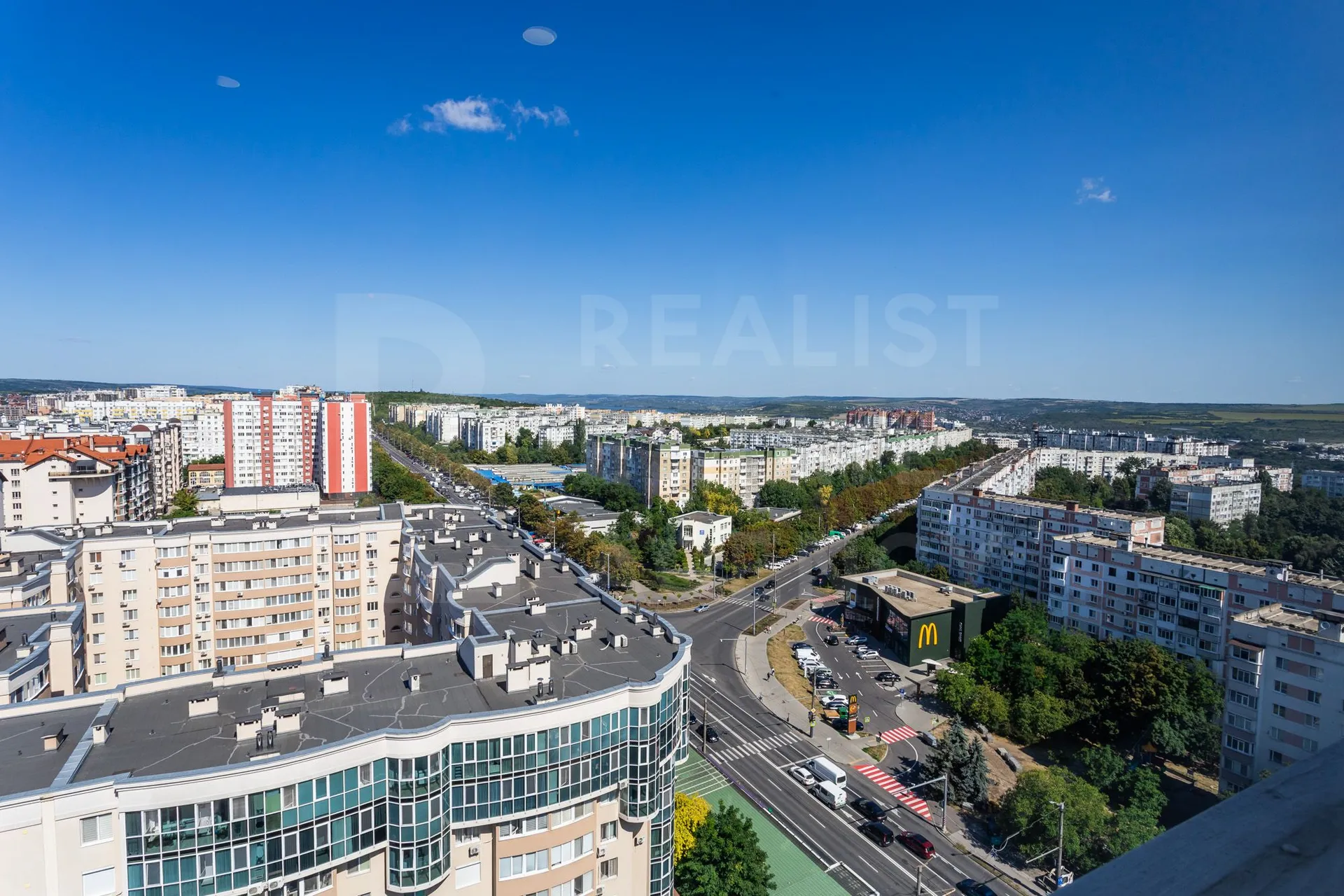 12-комнатный офис, 608.9 м² — Изображение 4