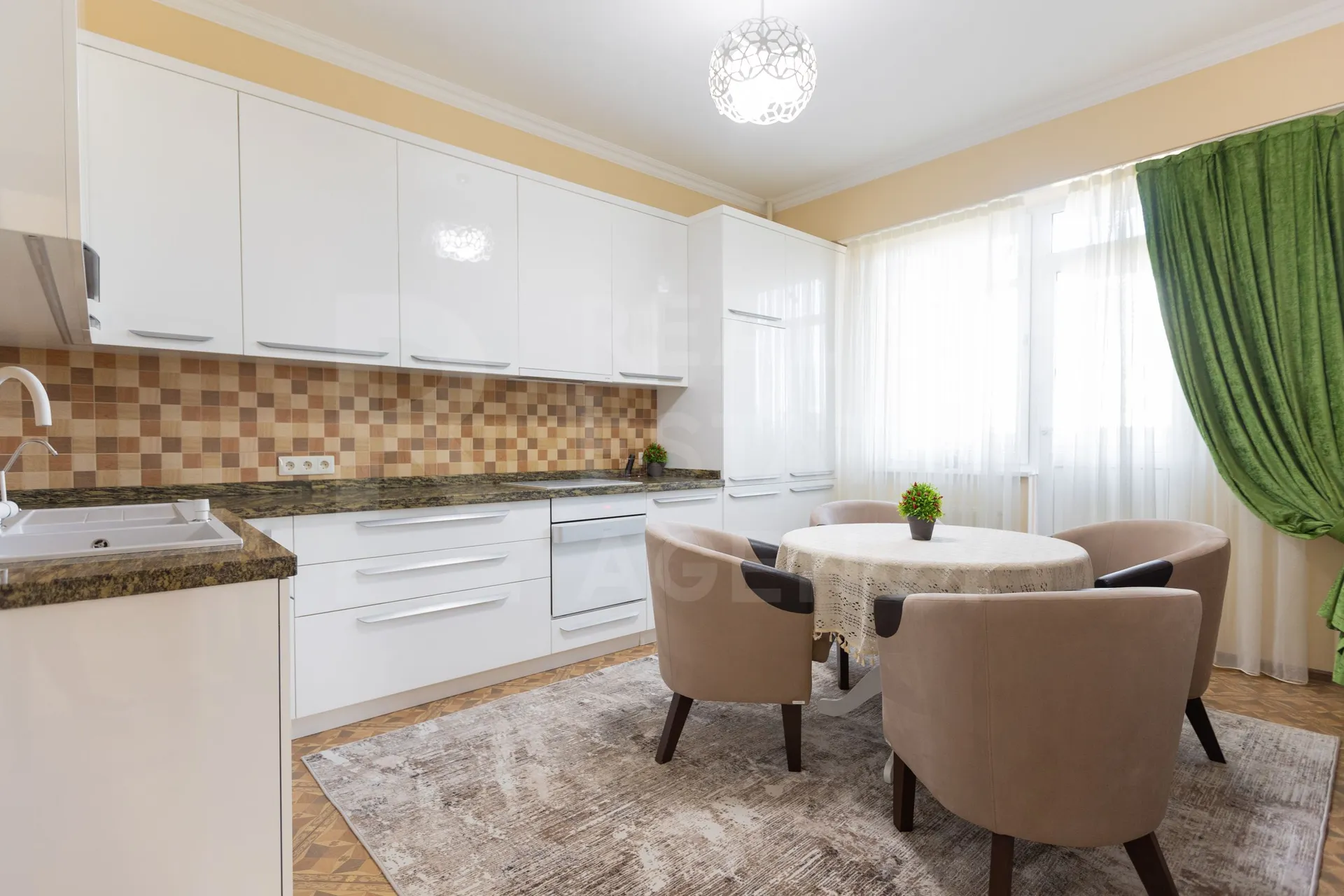 3-bedroom apartment, 130 m² — Image 2