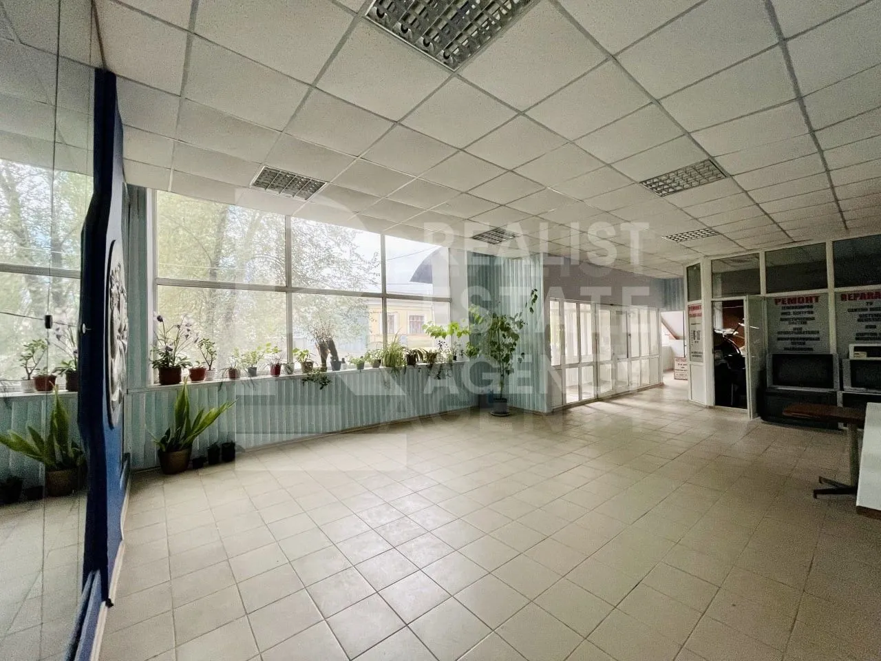 Склад, 2 000 м² — Изображение 1