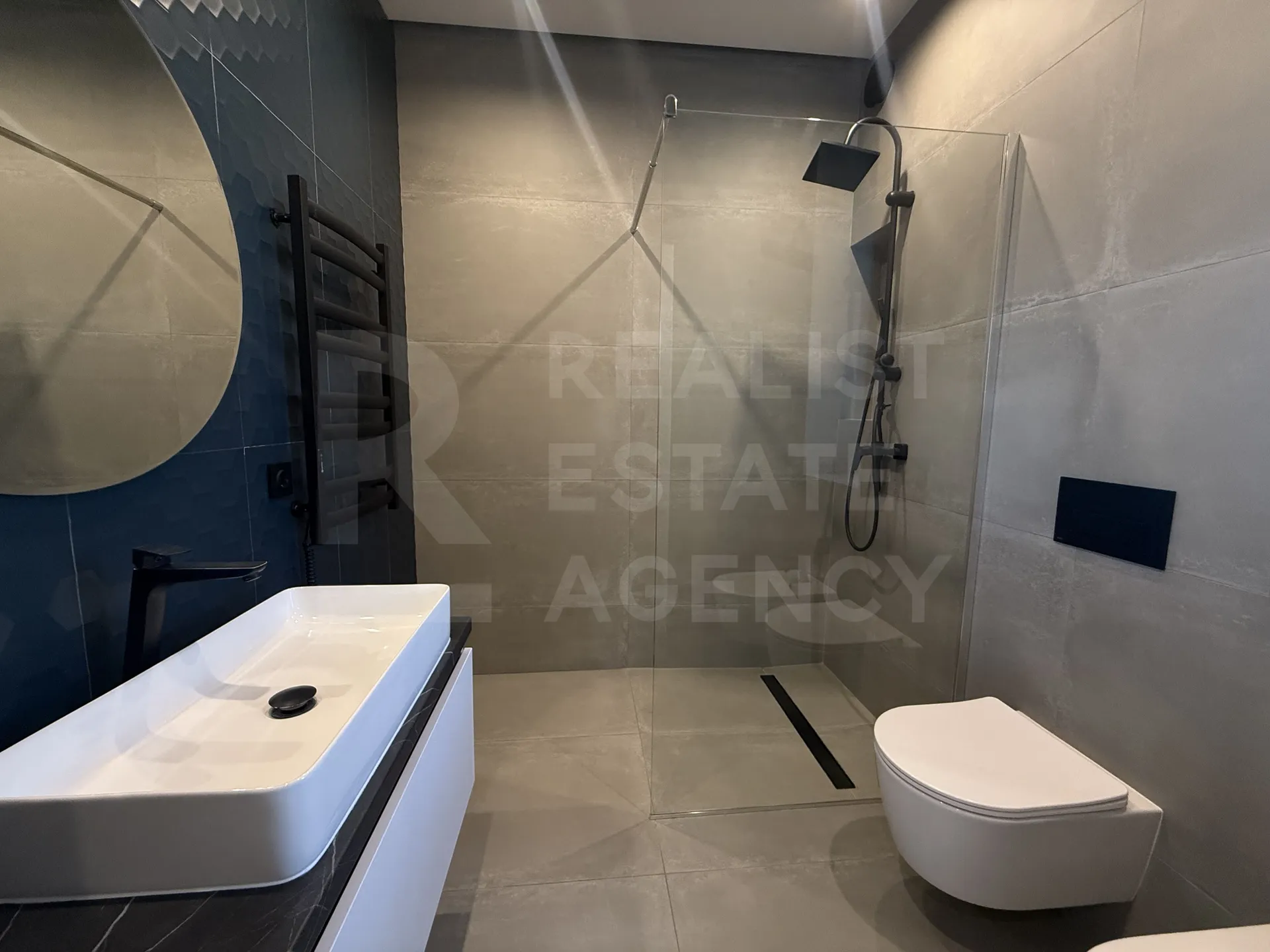 2-этажный дом, 3 комнаты, 225 м² — Изображение 4