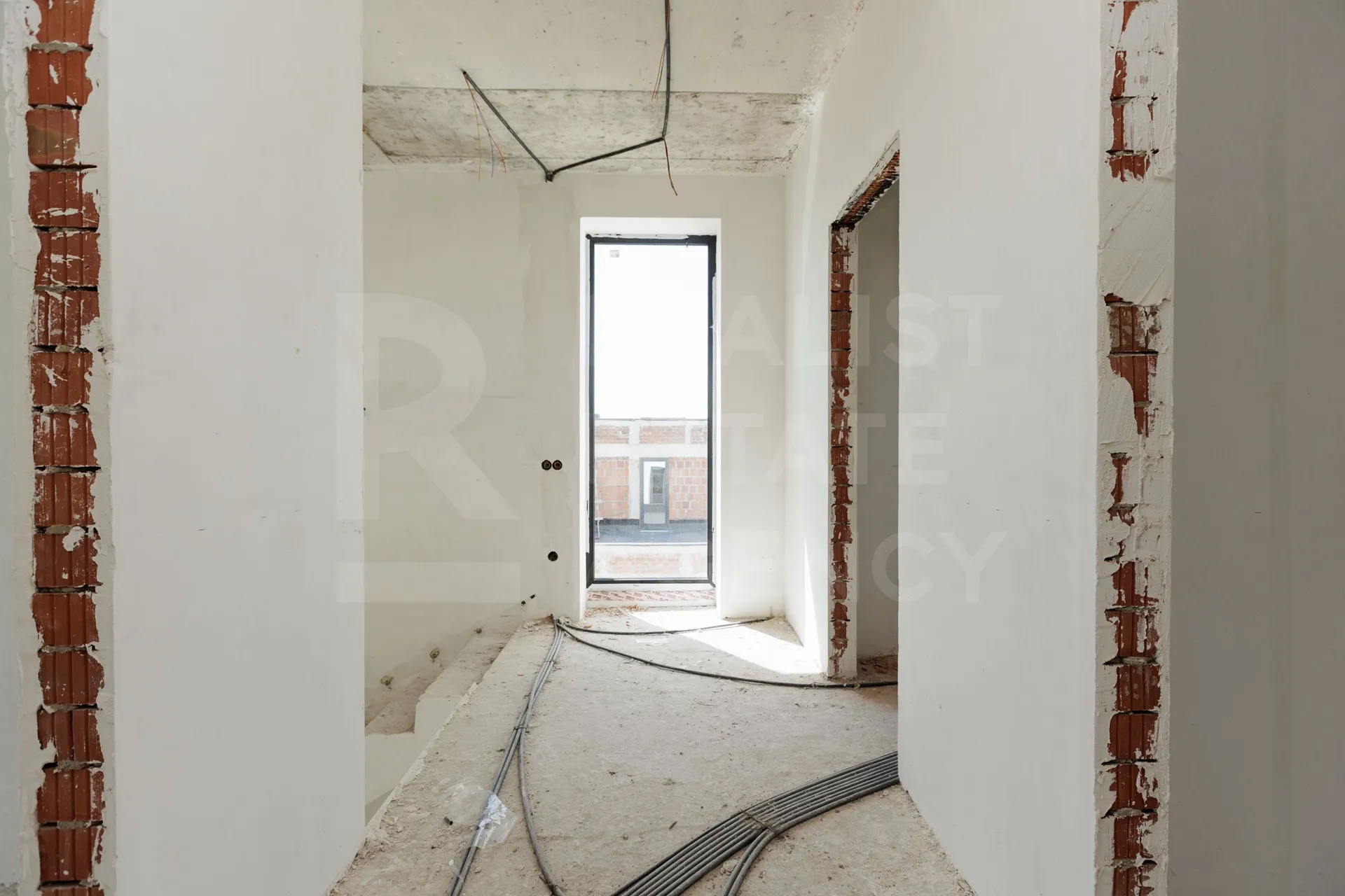2-этажный дом, 3 комнаты, 190 м² — Изображение 4