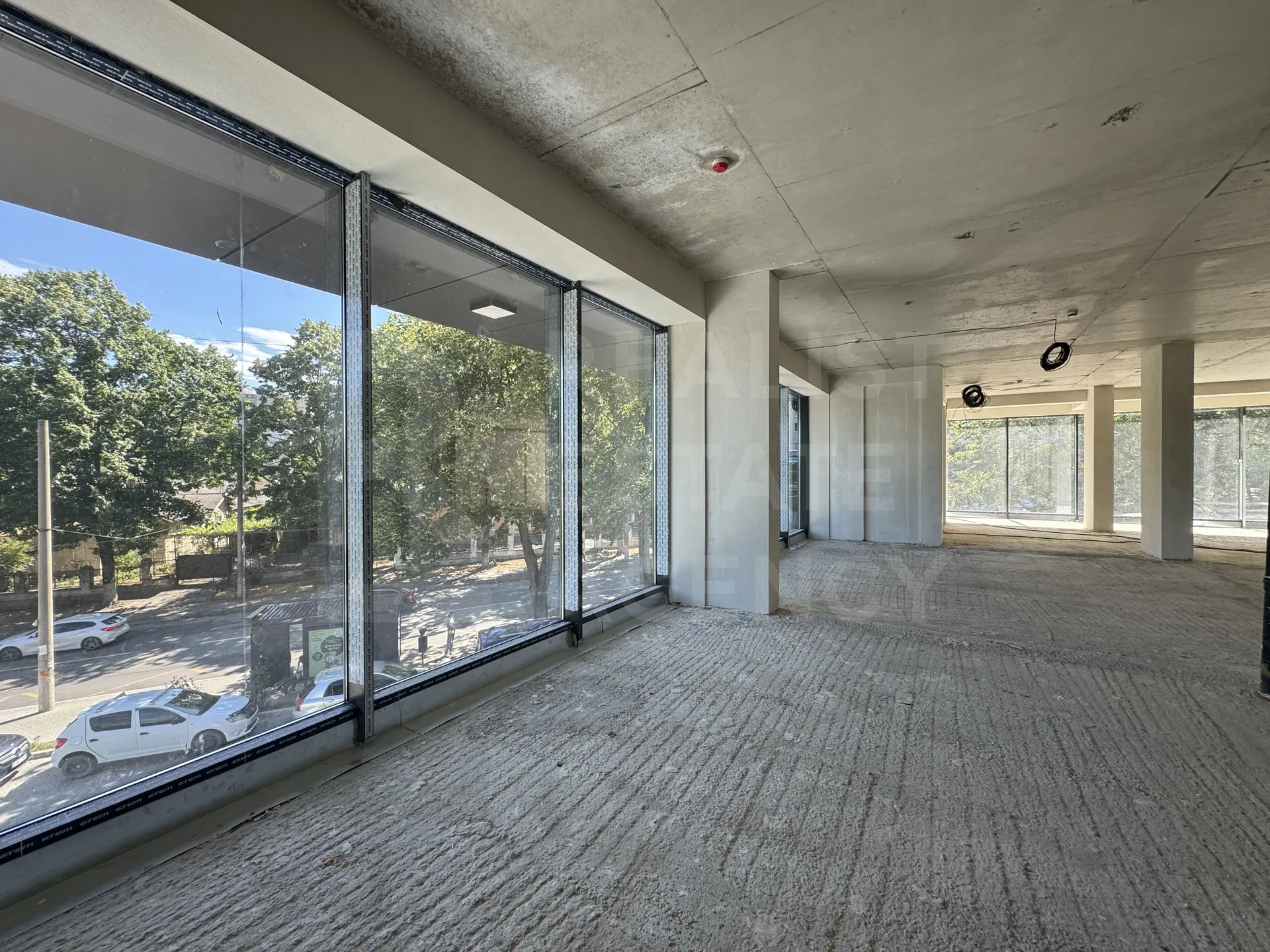 Trade space, 738.4 m² — Image 3