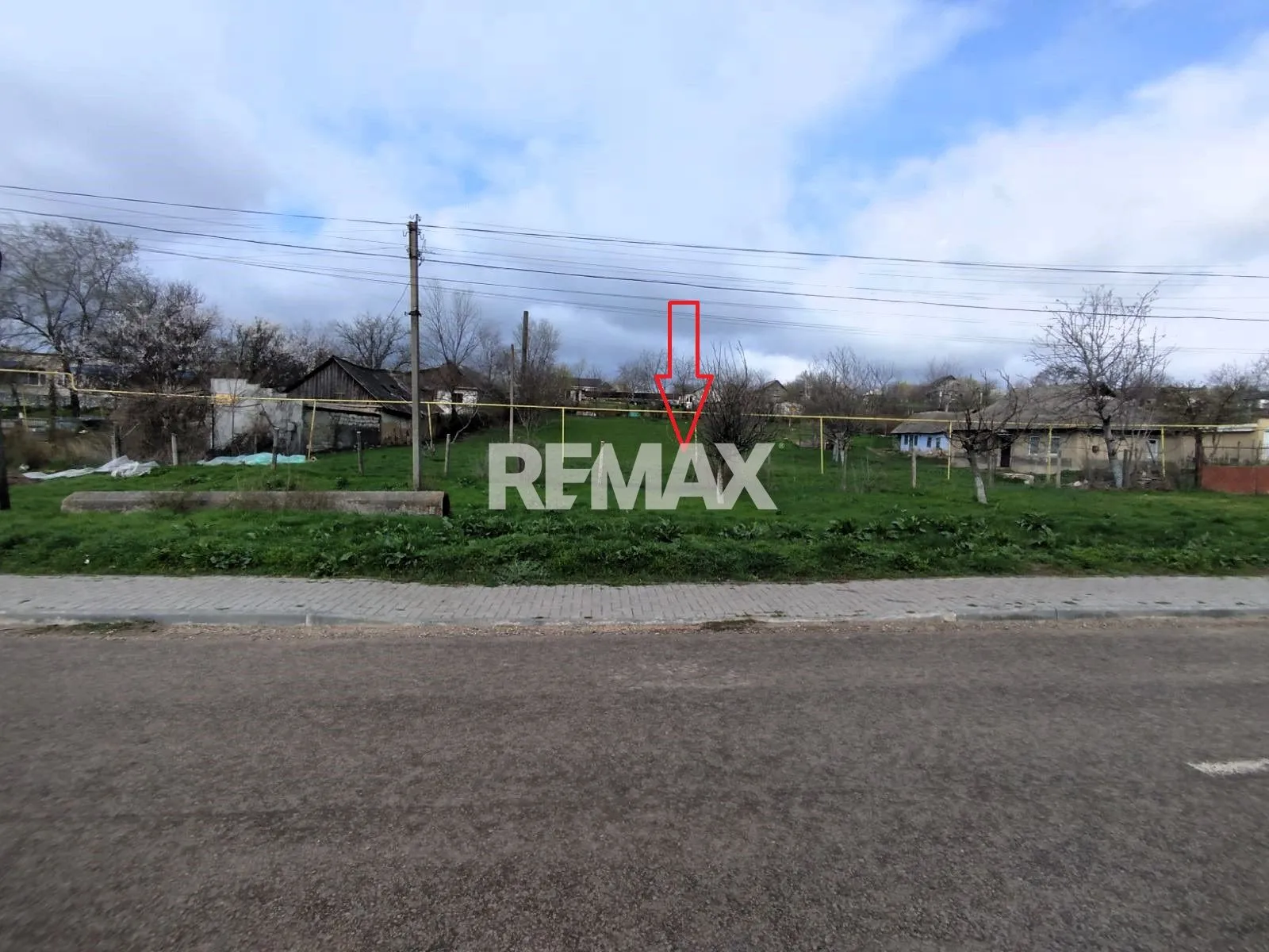 Land, 18 m² — Image 1