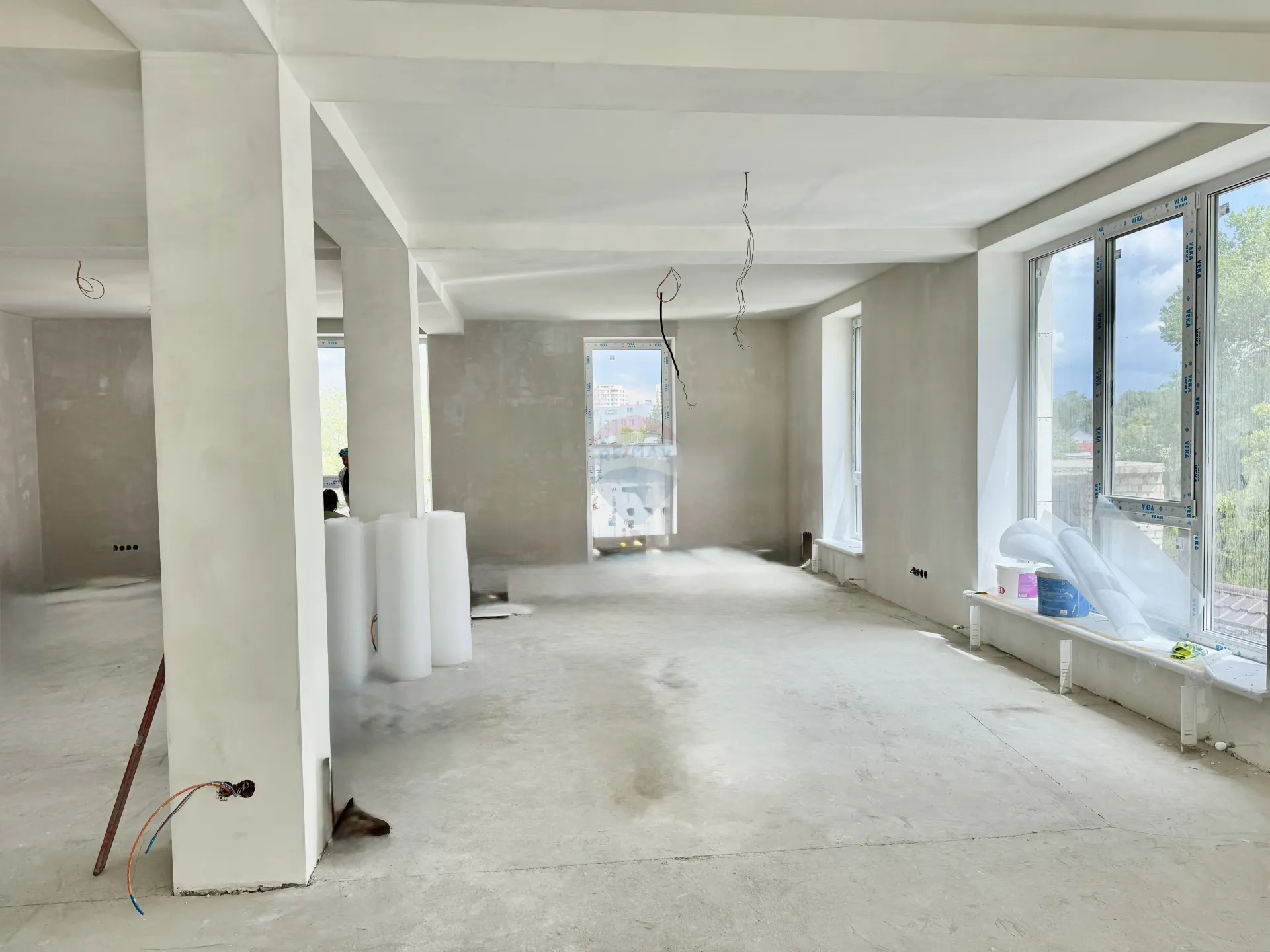 1-bedroom office, 552 m² — Image 2