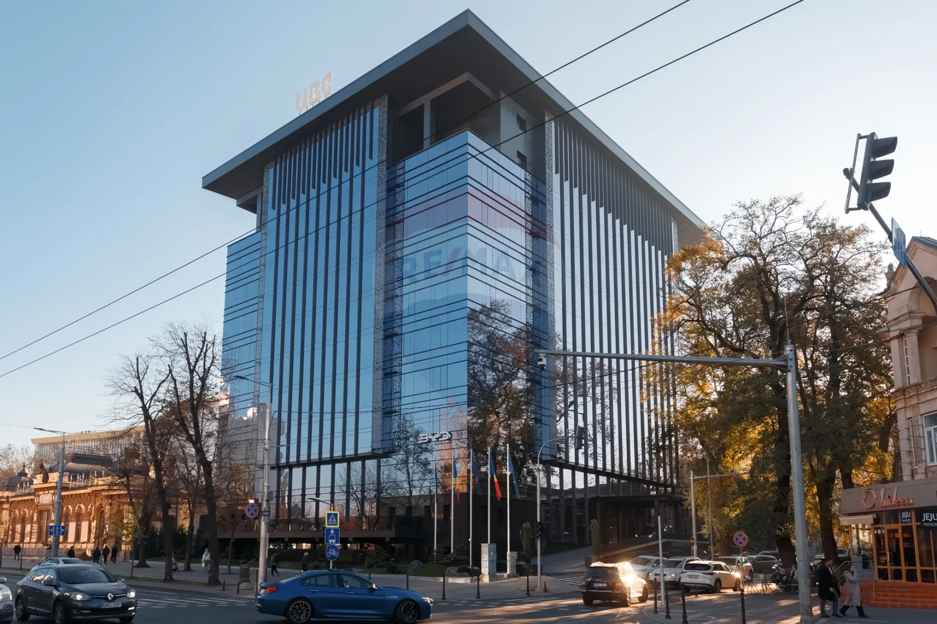 1-bedroom office, 15 000 m² — Image 8