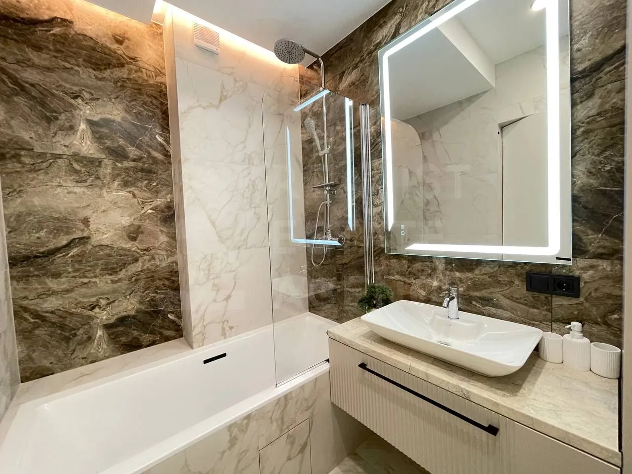 2-комнатная квартира, 80 м² — Изображение 4
