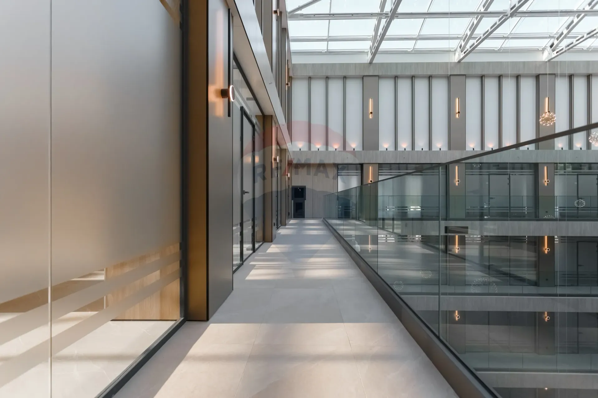 1-bedroom office, 15 000 m² — Image 17