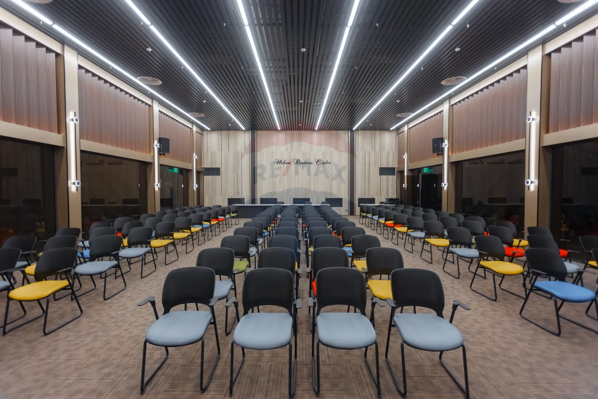 1-bedroom office, 15 000 m² — Image 13