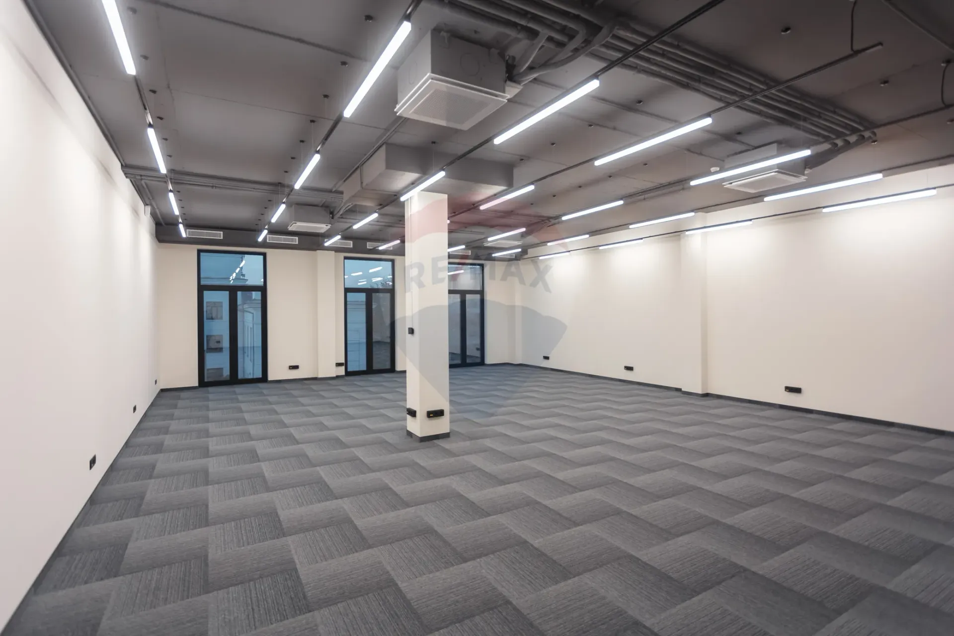 1-bedroom office, 100 m² — Image 2