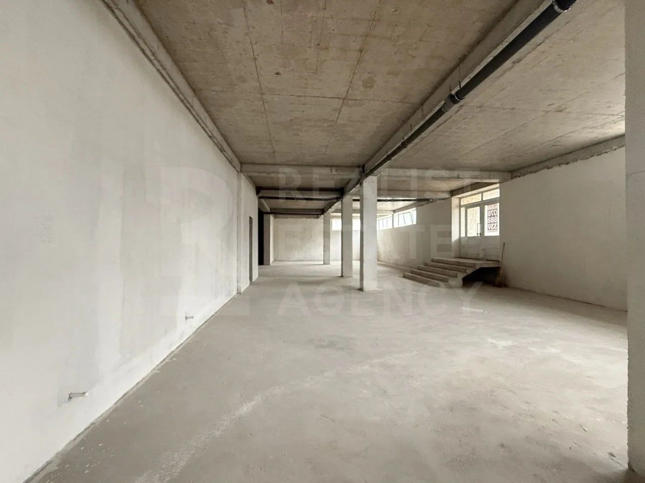 Spațiu comercial, 235 m² — Imagine 4