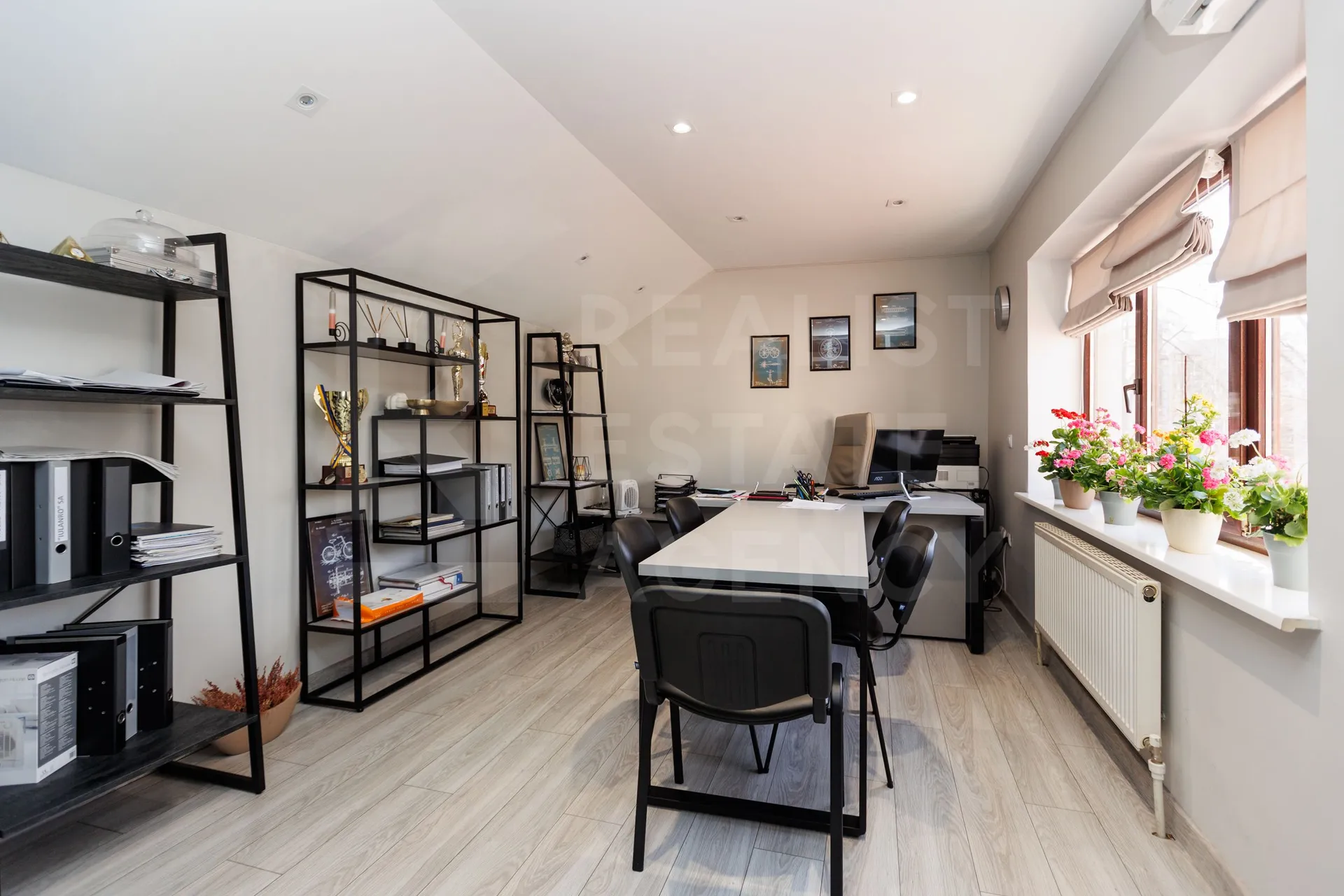 Spațiu comercial, 824 m² — Imagine 3