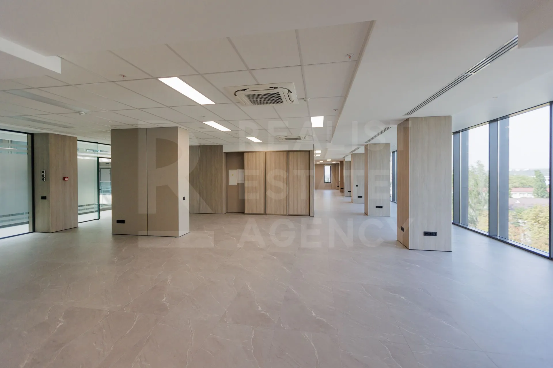 Торговое помещение, 133.5 м² — Изображение 1