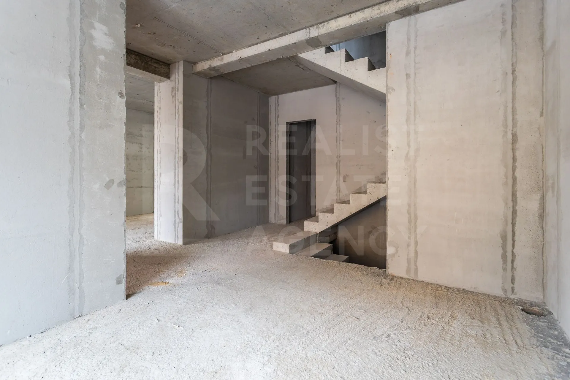 3-etaje casă, 3 camere, 180 m² — Imagine 3