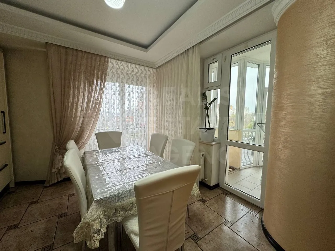 3-комнатная квартира, 130 м² — Изображение 3