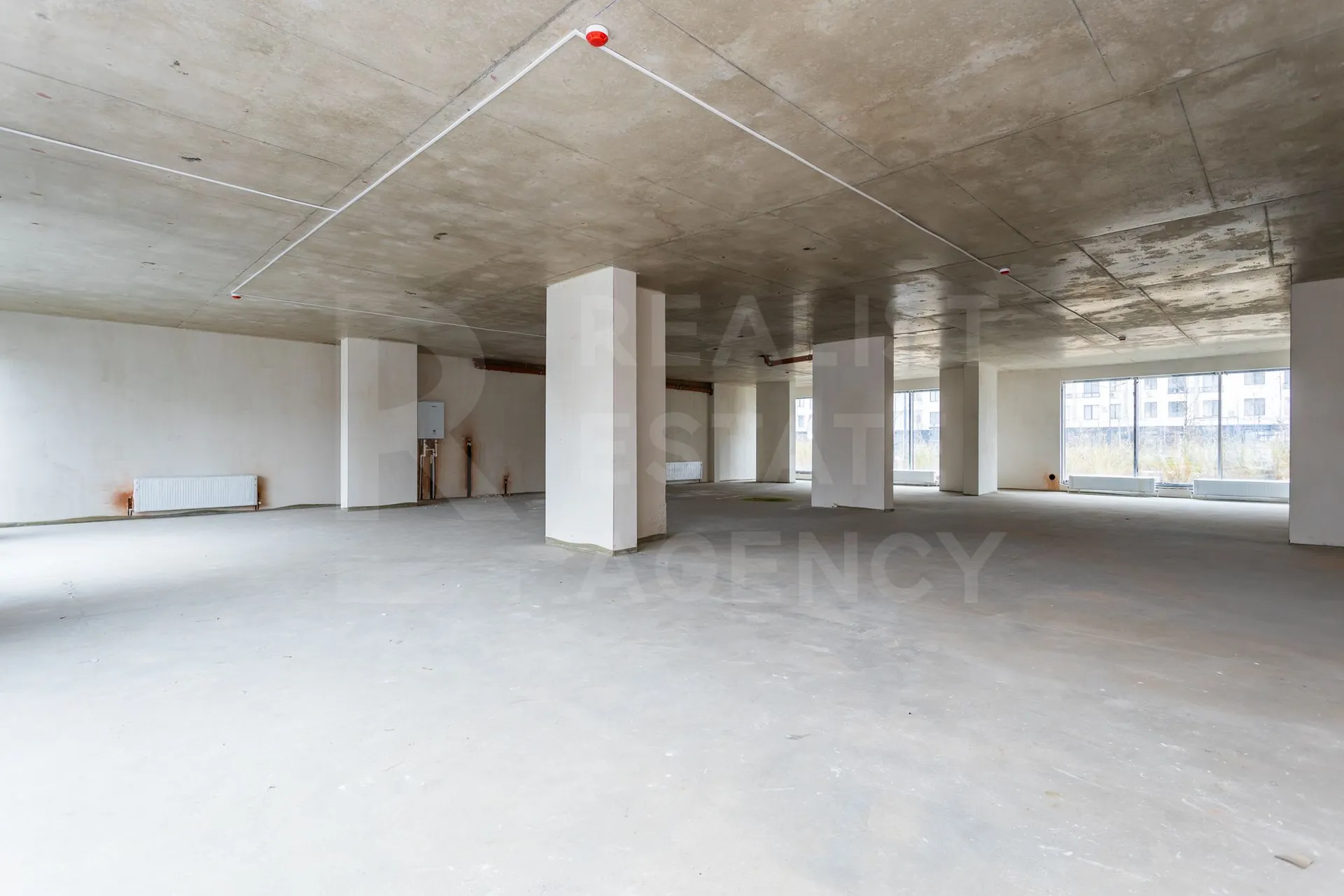 Spațiu comercial, 244.8 m² — Imagine 1