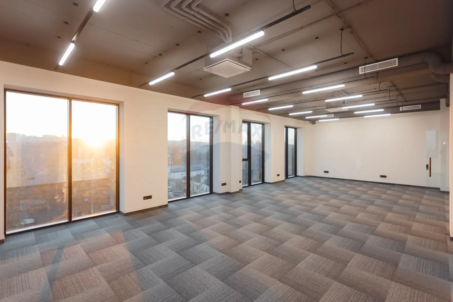 1-bedroom office, 100 m² — Image 11